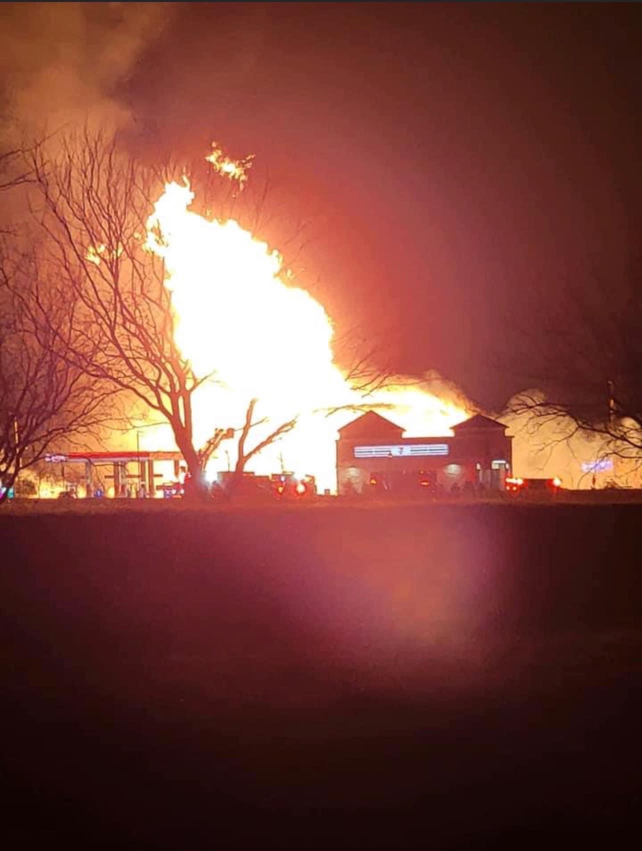 Texas car crashes with natural gas pipeline