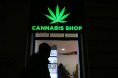 Congress could lift barrier between banks and marijuana
