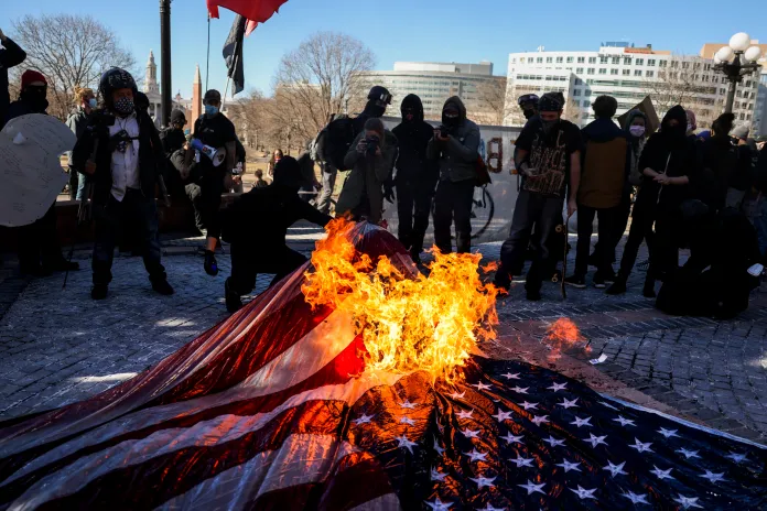 Self-hating elites are destroying our commonwealth