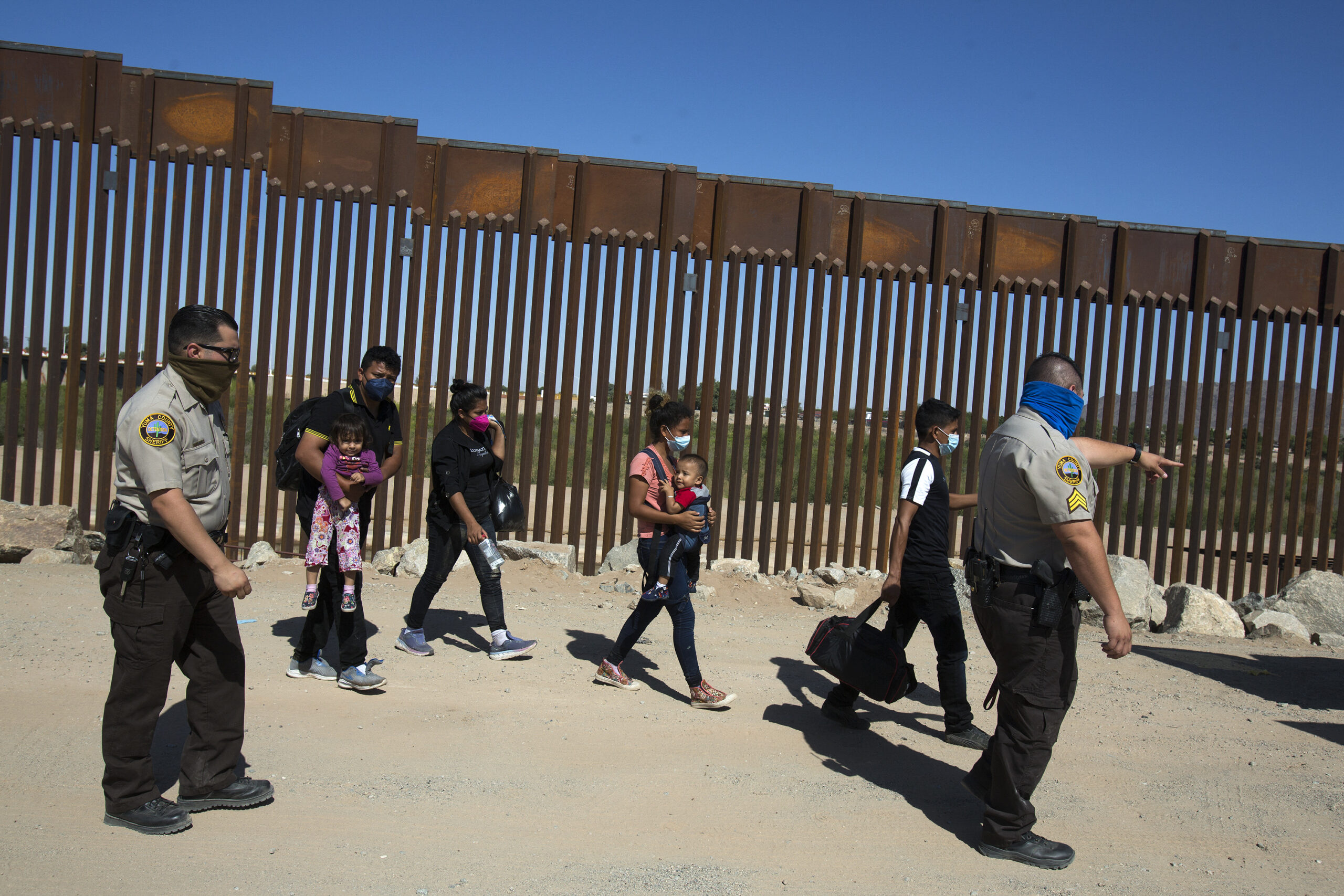 Title 42 policy for turning back migrants will end May 23, administration says