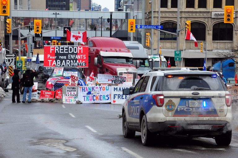 Trucker encampments appear in Ottawa outskirts after protest broken up