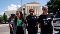 SEE IT: AOC mocked as ‘professional victim’ for pretending to be handcuffed