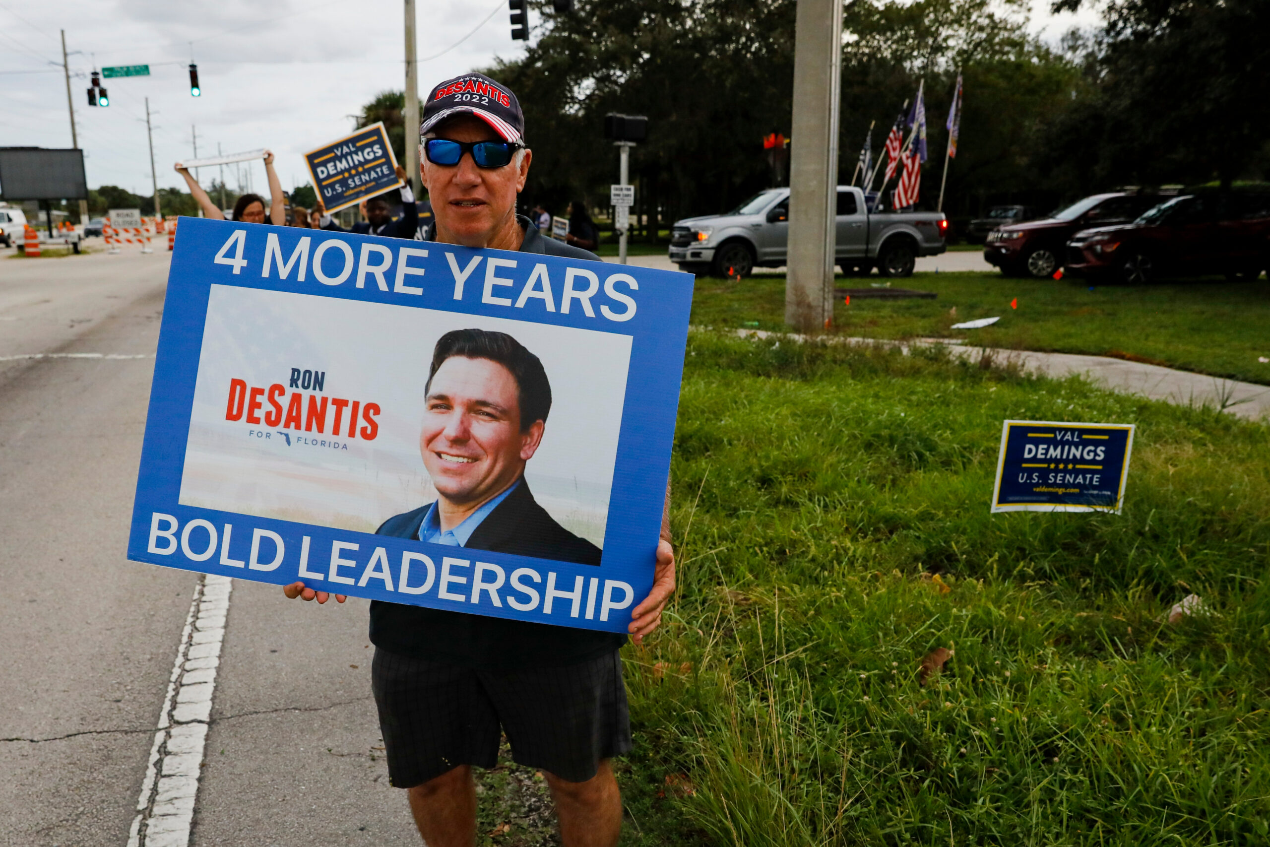 It looks like the Republican wave is coming in