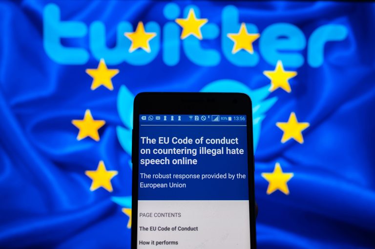 Twitter suspends teenager tracking Musk jet despite vow from billionaire not to