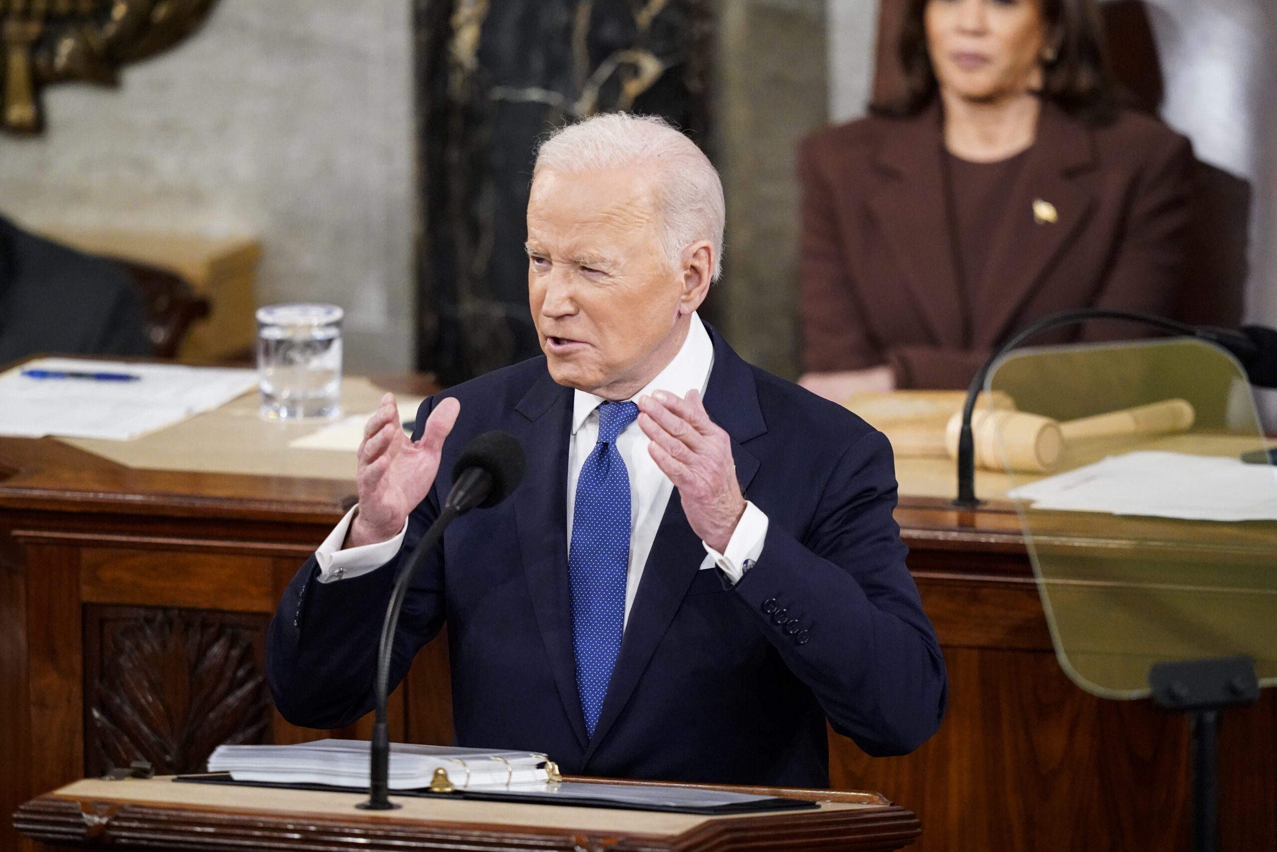 President nobody wants to run prepares reelection bid