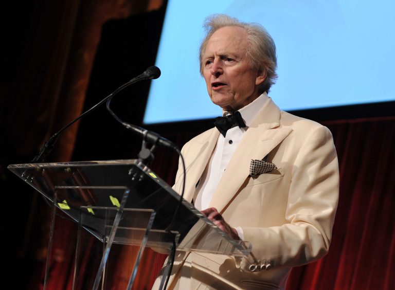 Tom Wolfe and the Death of the Apology