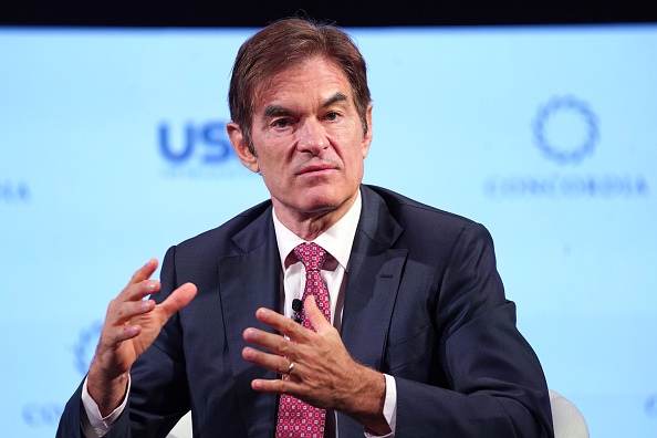 NEW YORK, NEW YORK - SEPTEMBER 21: Dr. Mehmet Oz, Professor of Surgery, Columbia University speaks onstage during the 2021 Concordia Annual Summit - Day 2 at Sheraton New York on September 21, 2021 in New York City. 