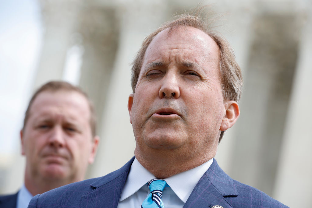 Texas attorney general’s office knew of subpoena before Paxton fled home to avoid being served