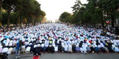Fact Check: Is This Photo of  Muslims Praying From Birmingham, Alabama?