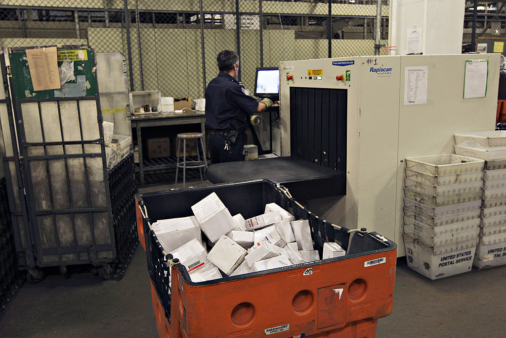 Chicago becomes the nation’s hub for busting drugs sent through the mail