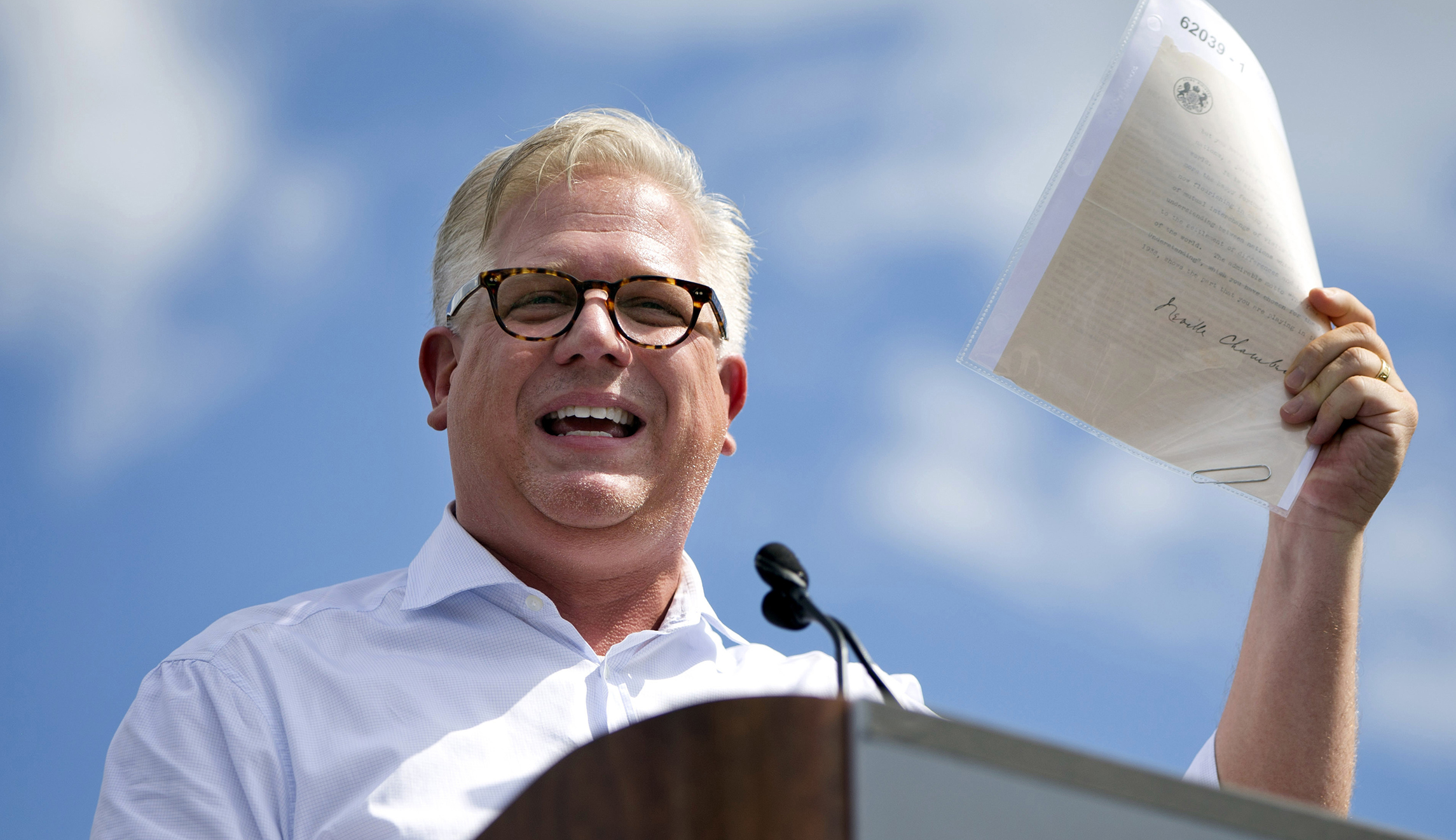 Verizon Fios drops Glenn Beck and Mark Levin network BlazeTV