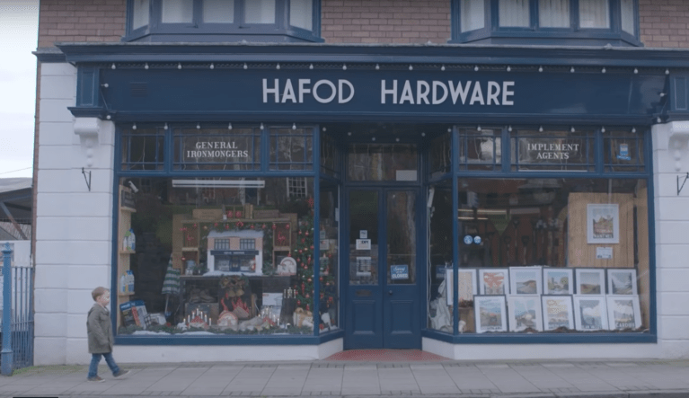 Aruther Jones heads to work in Hafod Hardware Christmas advertisement