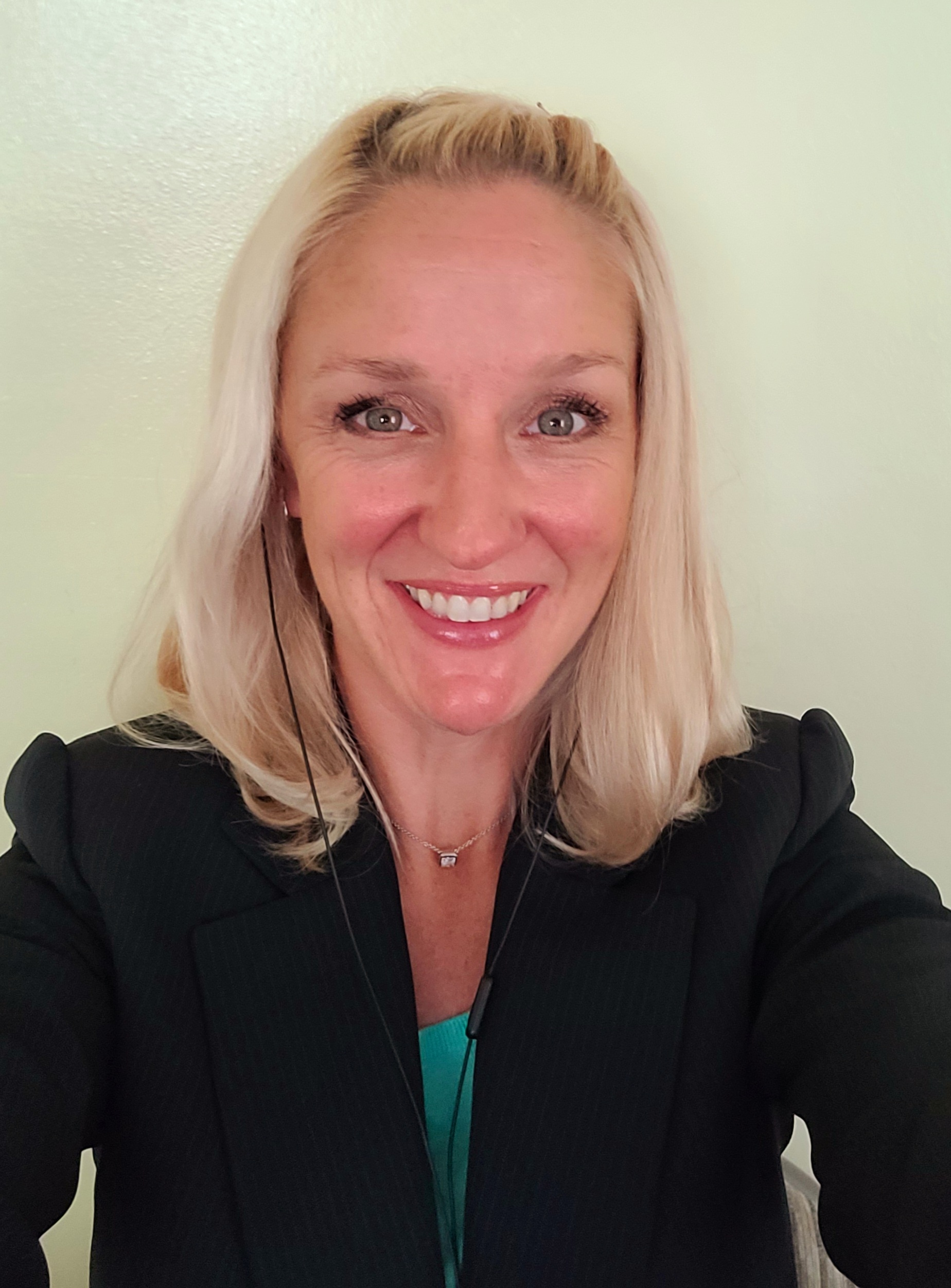 Stephanie Lundquist-Arora