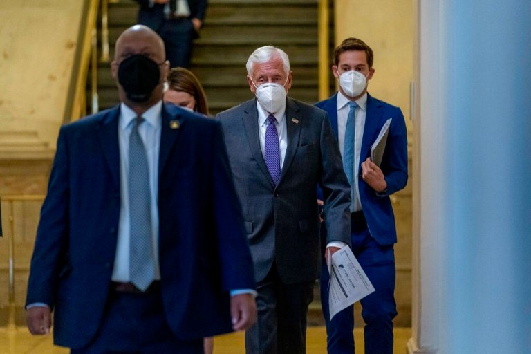 Democrats plot path to fund government by Thursday deadline