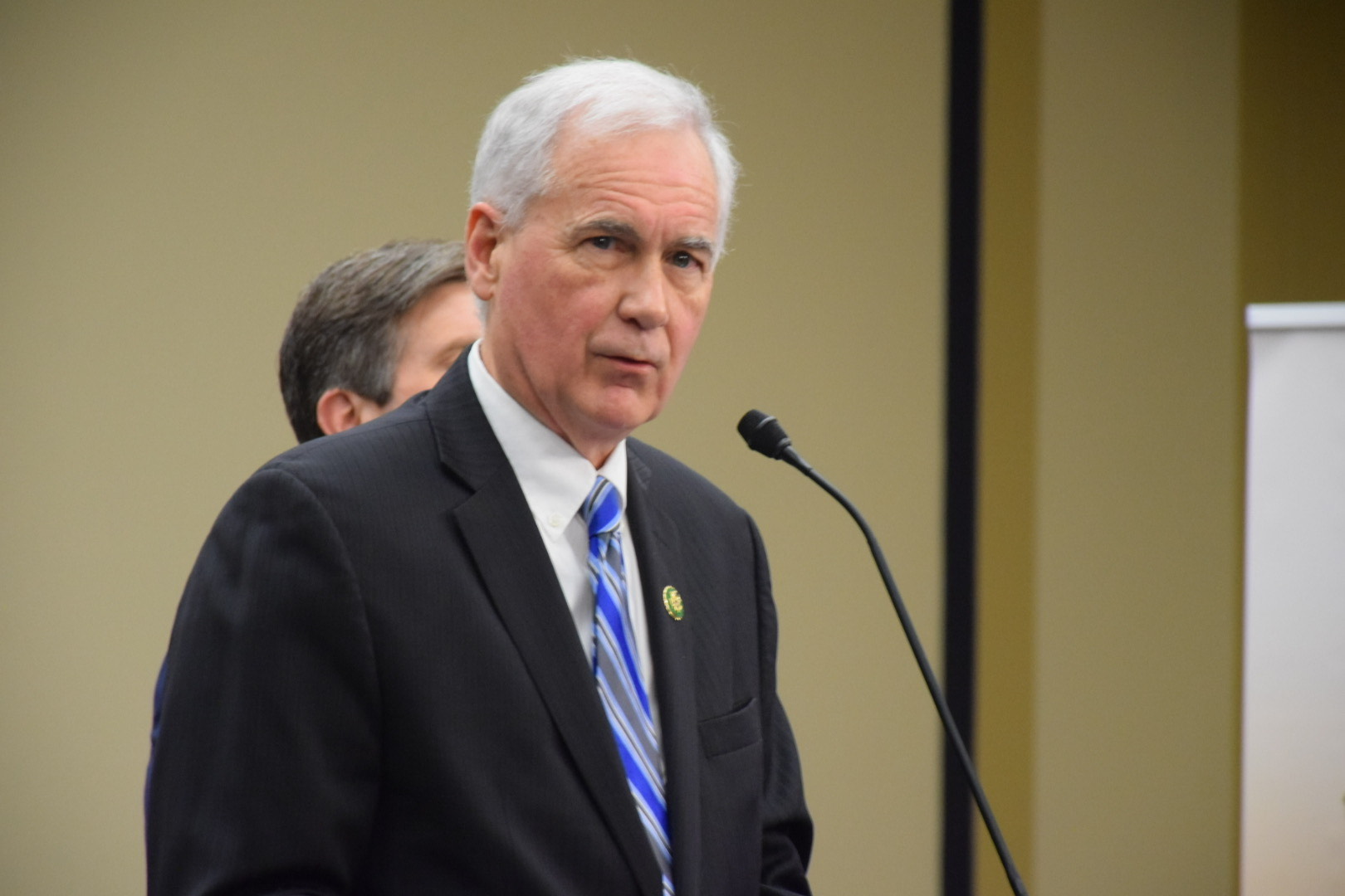 House members introduce bipartisan resolution supporting Iranian protesters