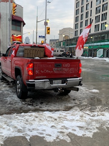 Freedom Convoy 2022 Canada flag pickup