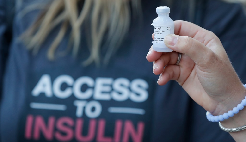How Trump’s plan to import prescription drugs from Canada would work