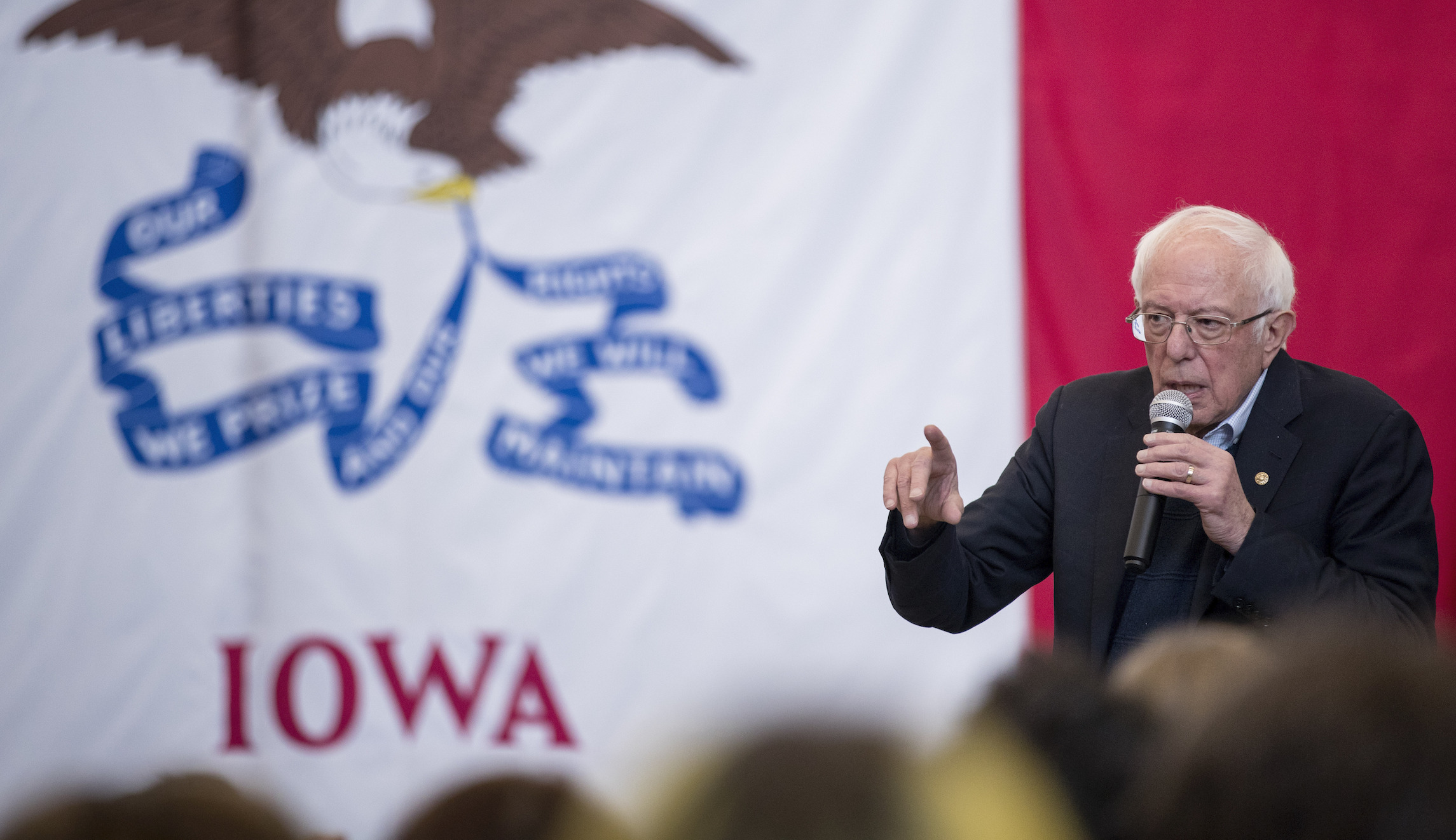Democrats fear impeachment could render Iowa contest moot