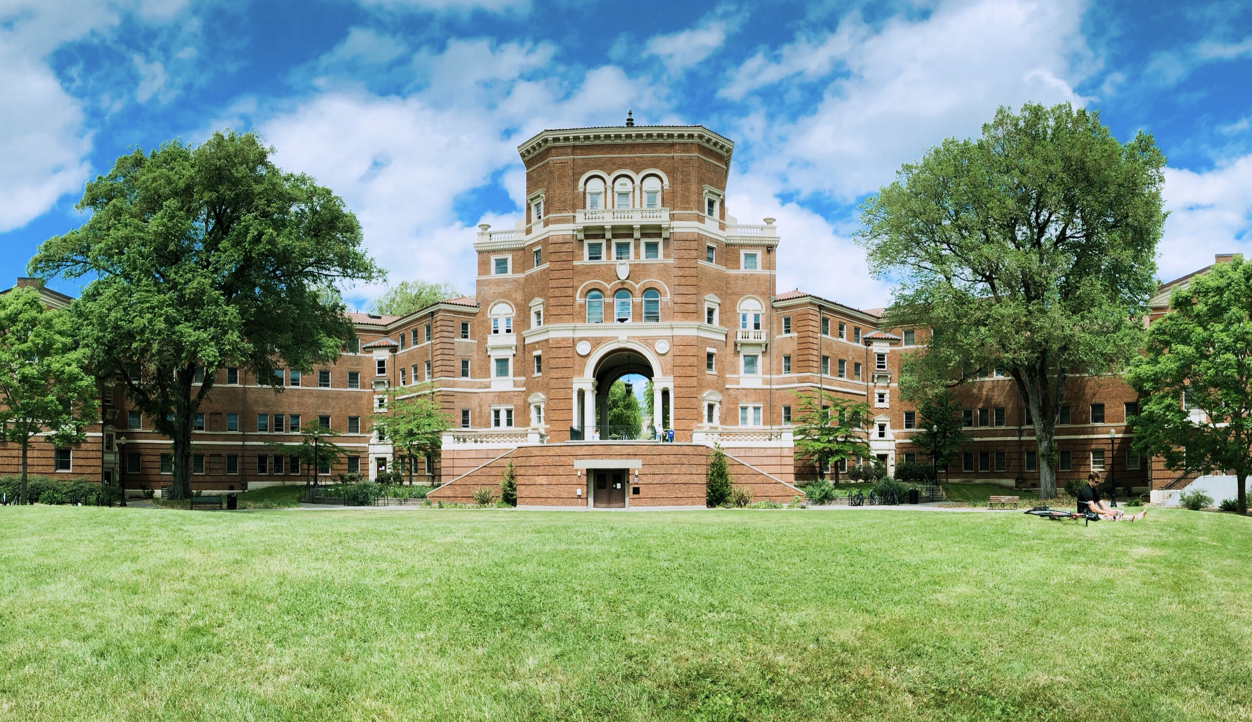 Washington State University and Oregon State University sue Pac-12 for control