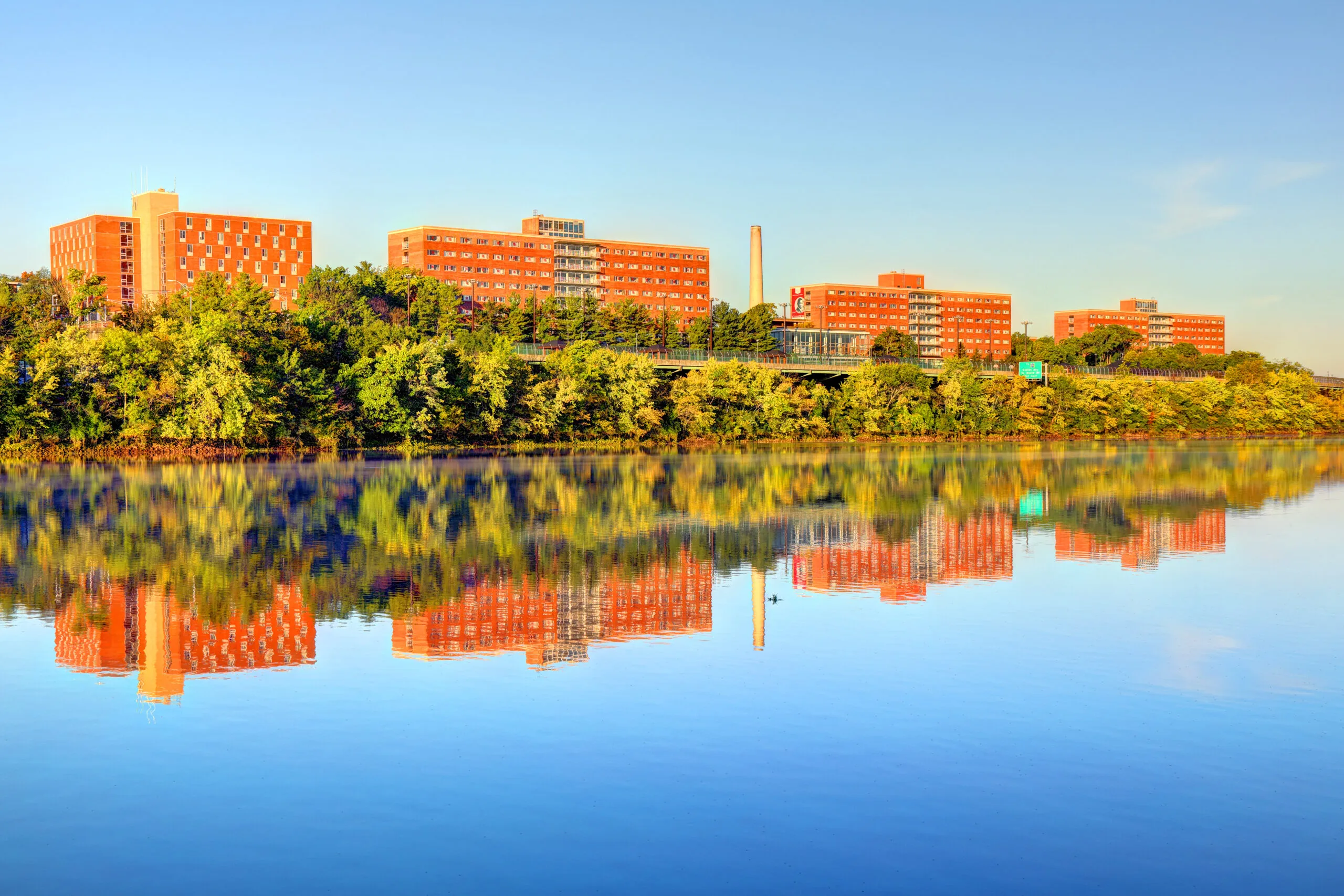 Rutgers students face disenrollment over coronavirus vaccine mandate requirements