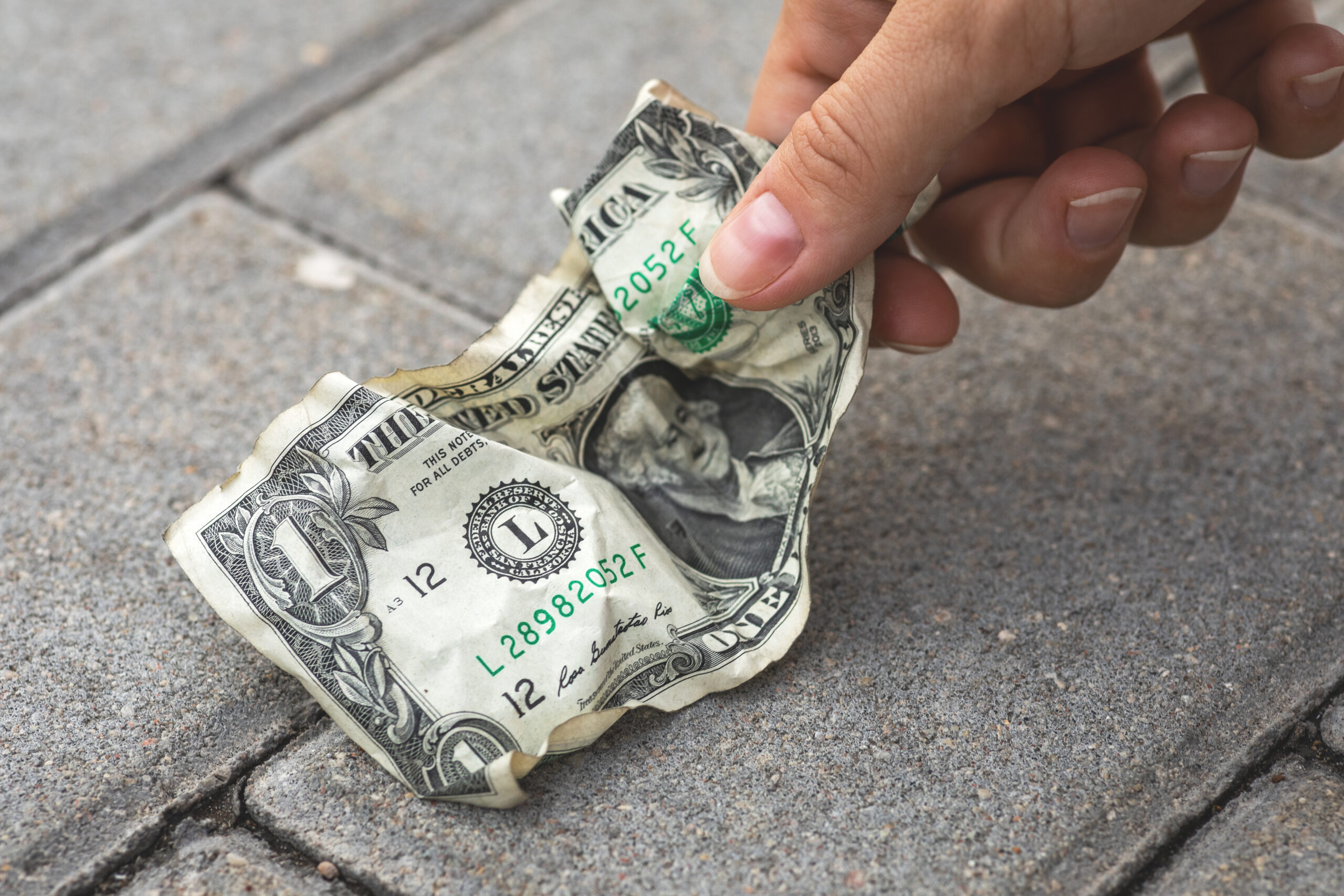 WATCH: Woman ‘couldn’t breathe,’ hospitalized after picking up dollar bill