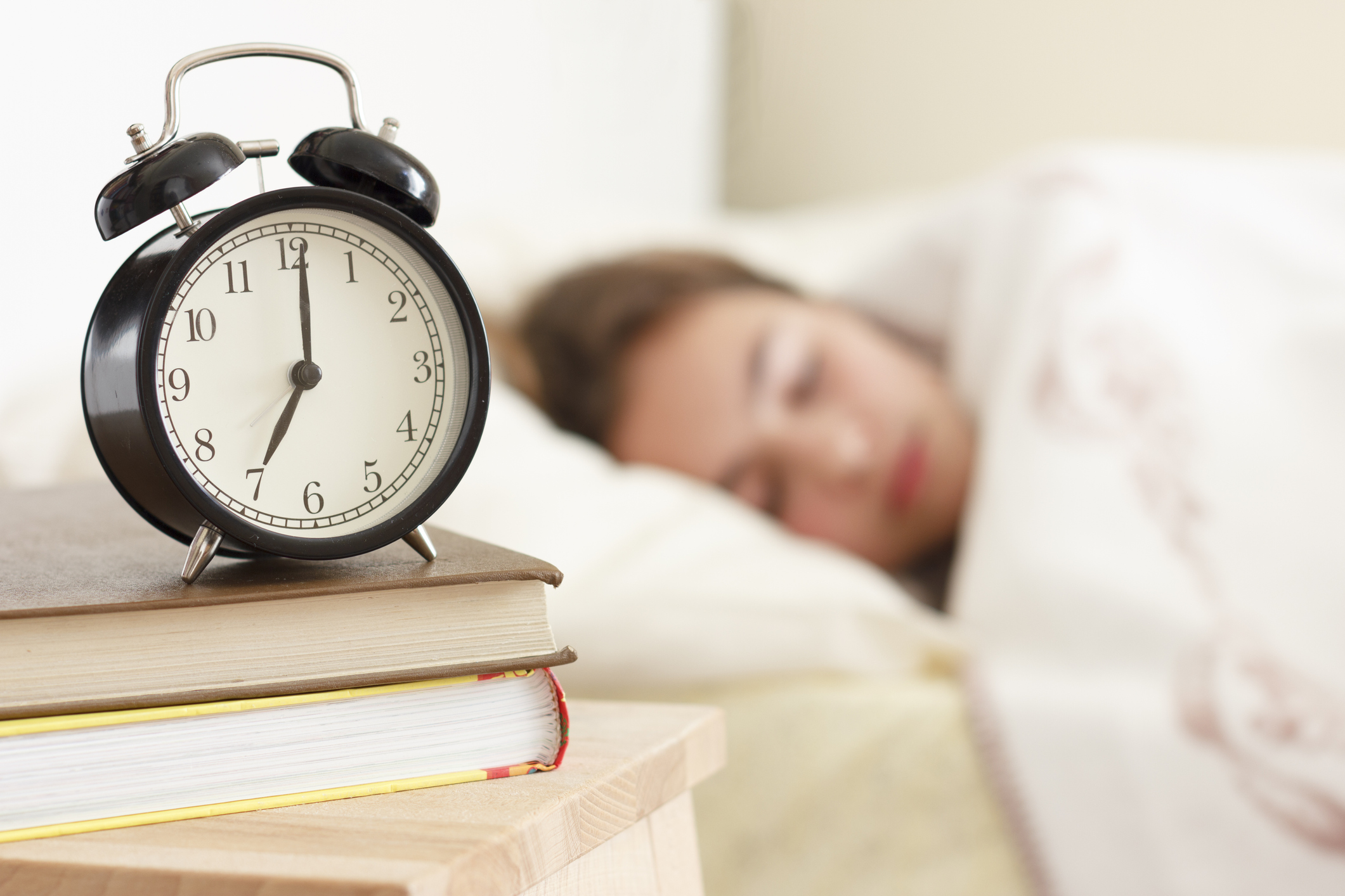 Daylight saving time: Health experts and lawmakers sound the alarm over changing the clocks