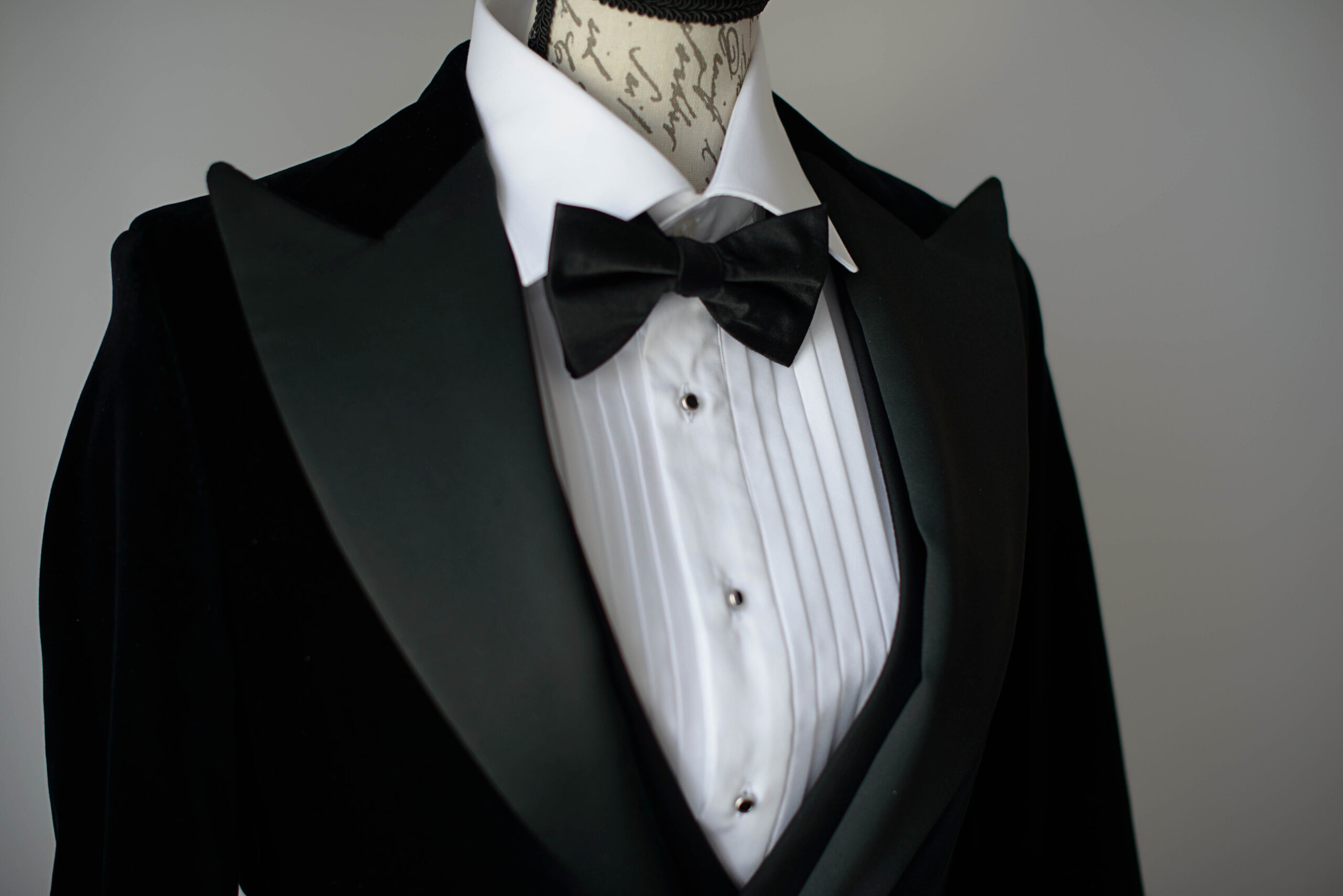 Groom still in his wedding tux accused of shooting two, including bride’s alleged lover, in mid-traffic dispute