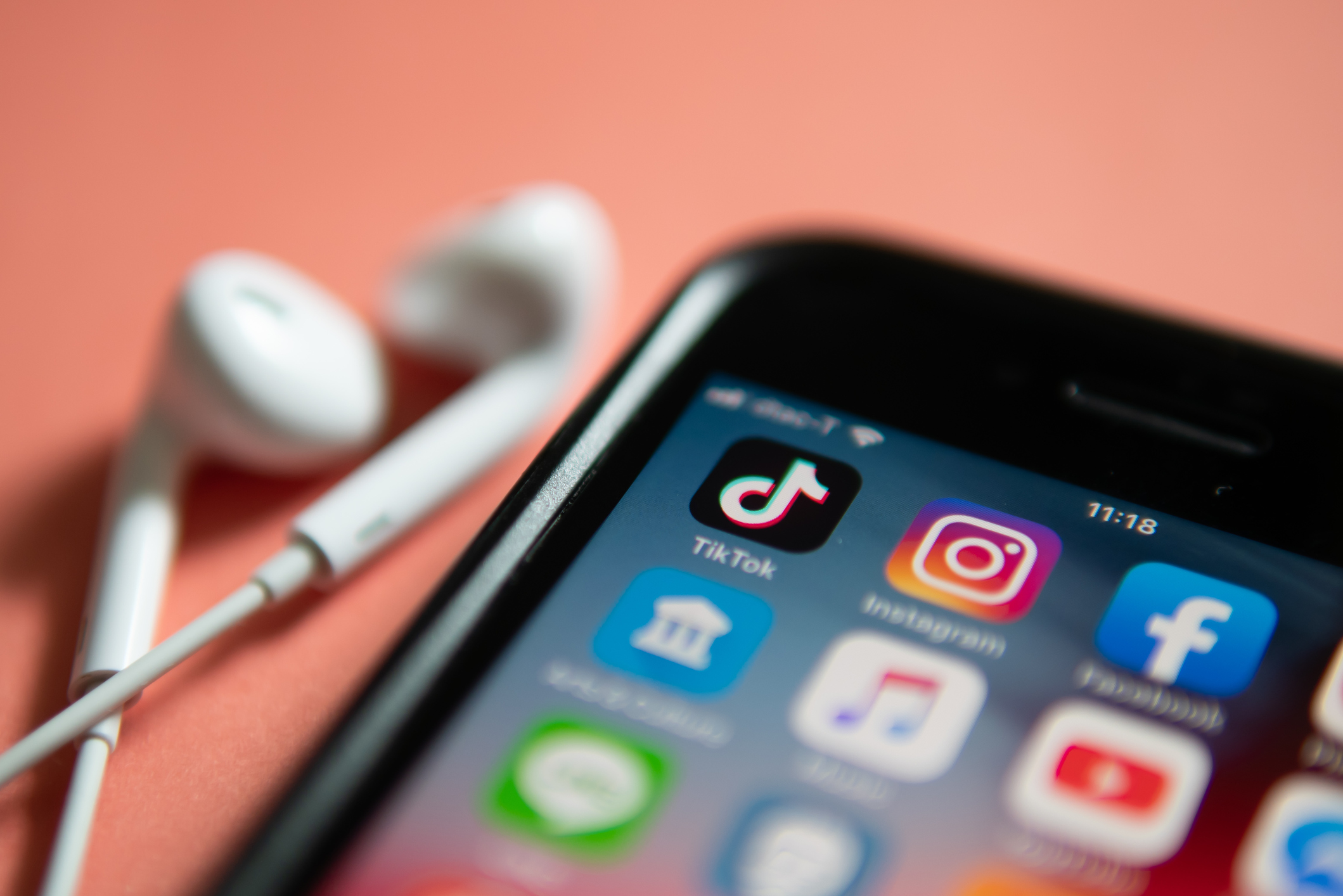 Senators sound alarm on TikTok