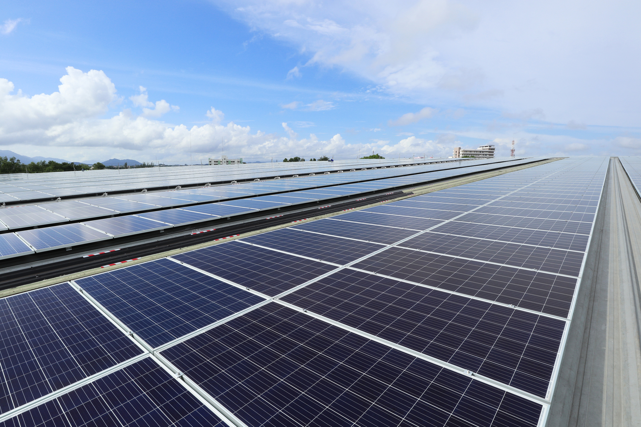 Complaint wants a dozen other states to follow Illinois policy on alternate power providers, reducing customer rates
