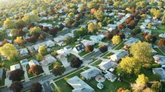 Home prices rose 4.8% annually in July, adding to hot streak