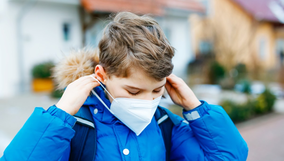 There are still schools punishing children with COVID-19 restrictions