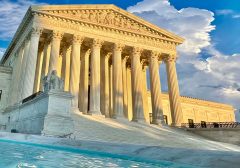 Texas court throws out lawsuit against doctor for violating state abortion law