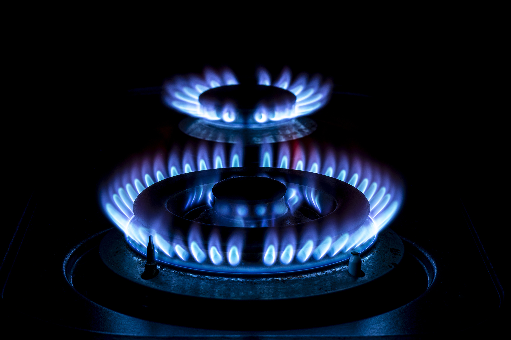 Lit gas stoves