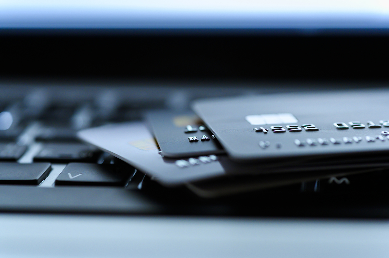 Stunning percentage of higher-income families struggling with credit card debt