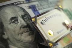 Money grab: The 10 college majors with the highest annual incomes