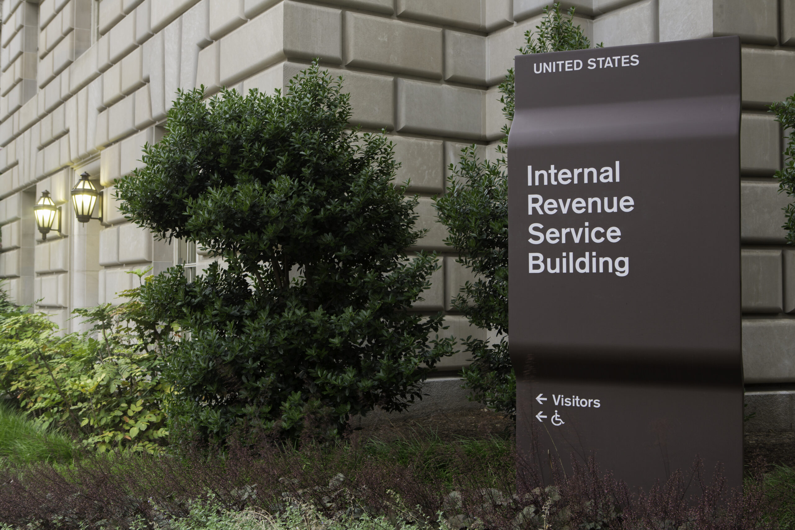 IRS to get $320 million to implement GOP tax law