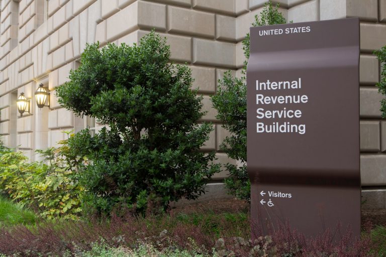 IRS to get $320 million to implement GOP tax law