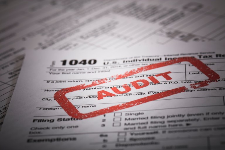 Instead of fighting tax-cutting states, feds should follow their example