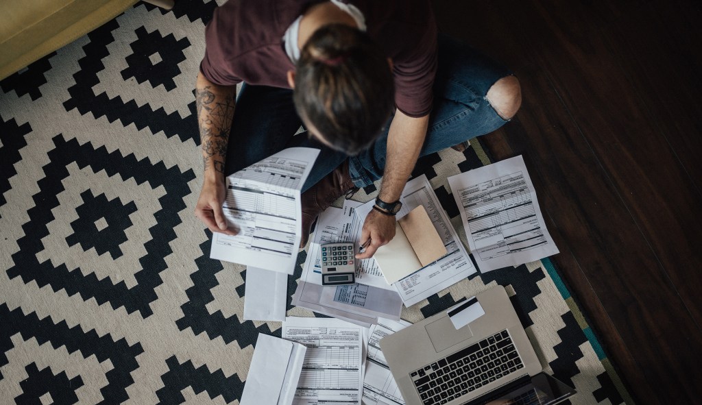 Millennials: All debt, no savings
