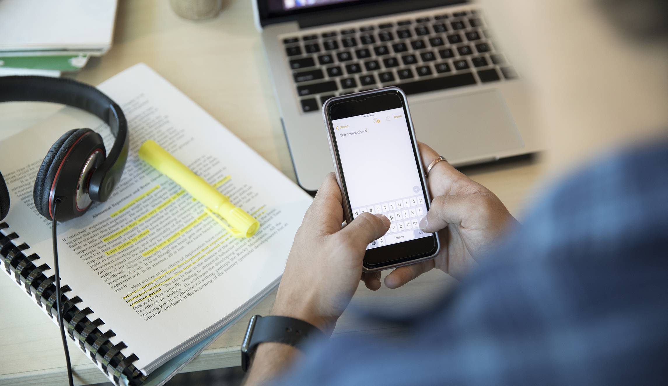 Smartphones are not a human right for college students