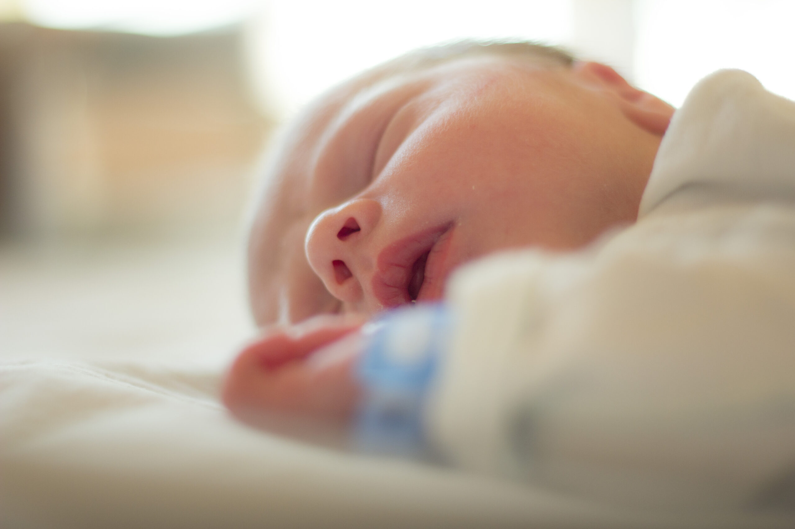 Births to 10-14 year olds hit record low