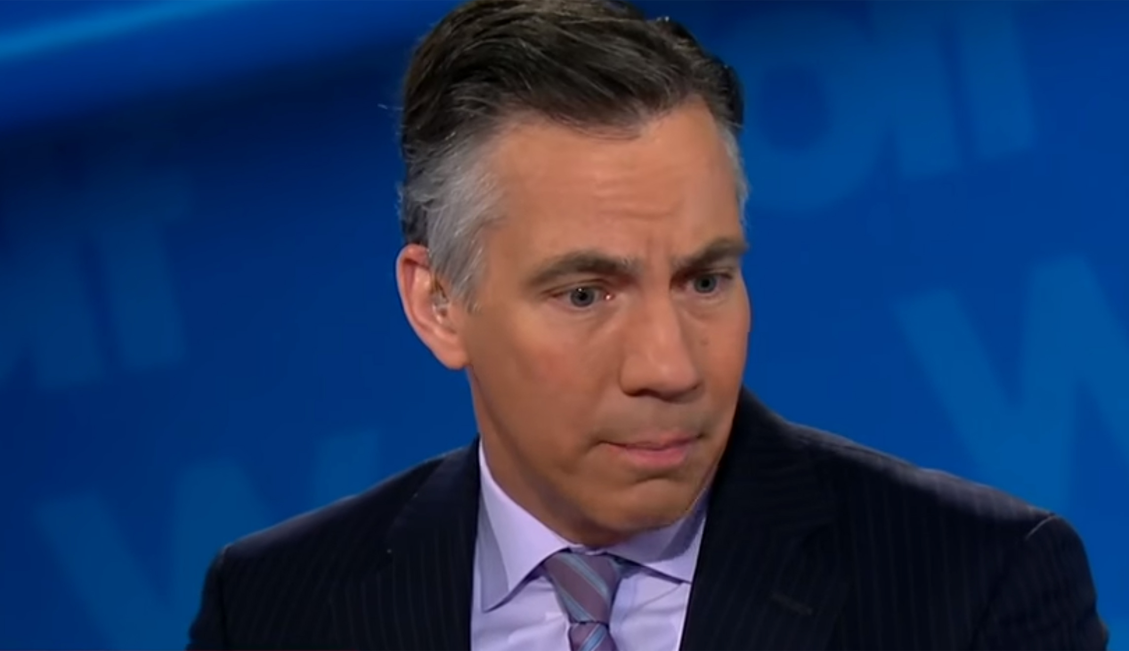 CNN correspondent cheers for Castro, boos for Kim