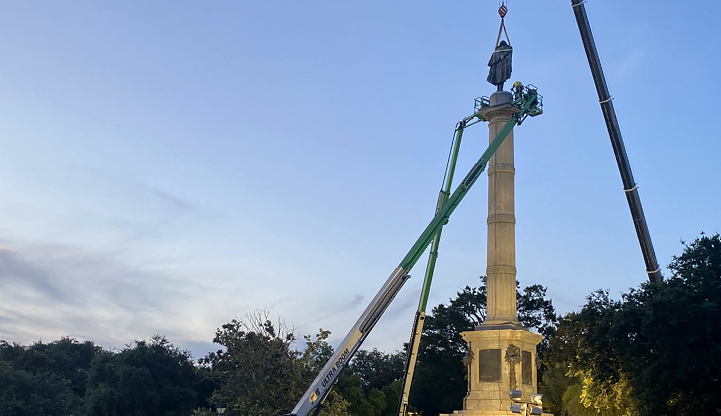 Crews start removing South Carolina statue of John C. Calhoun following city council vote