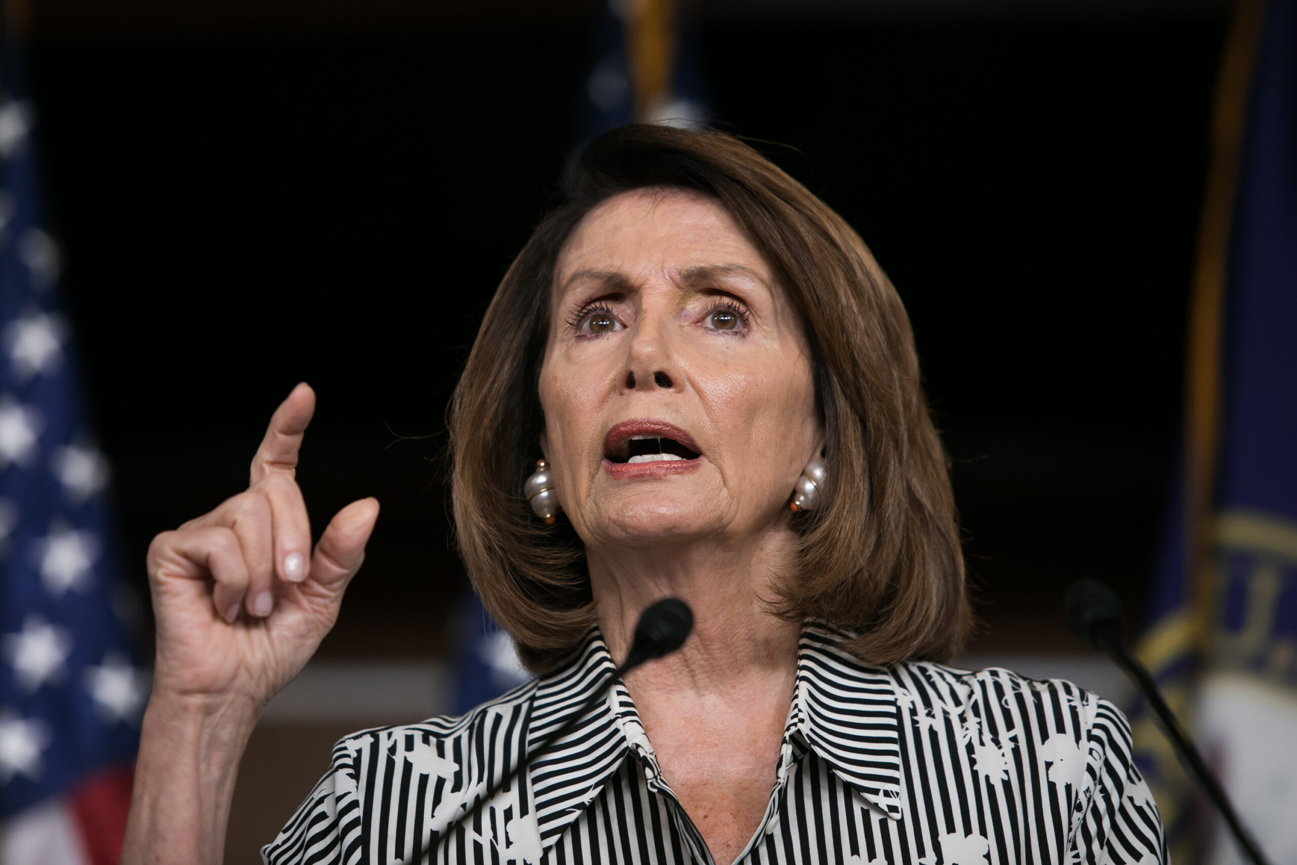 House Democrats preparing resolution to rebuke Trump for siding with Putin instead of US intelligence agencies