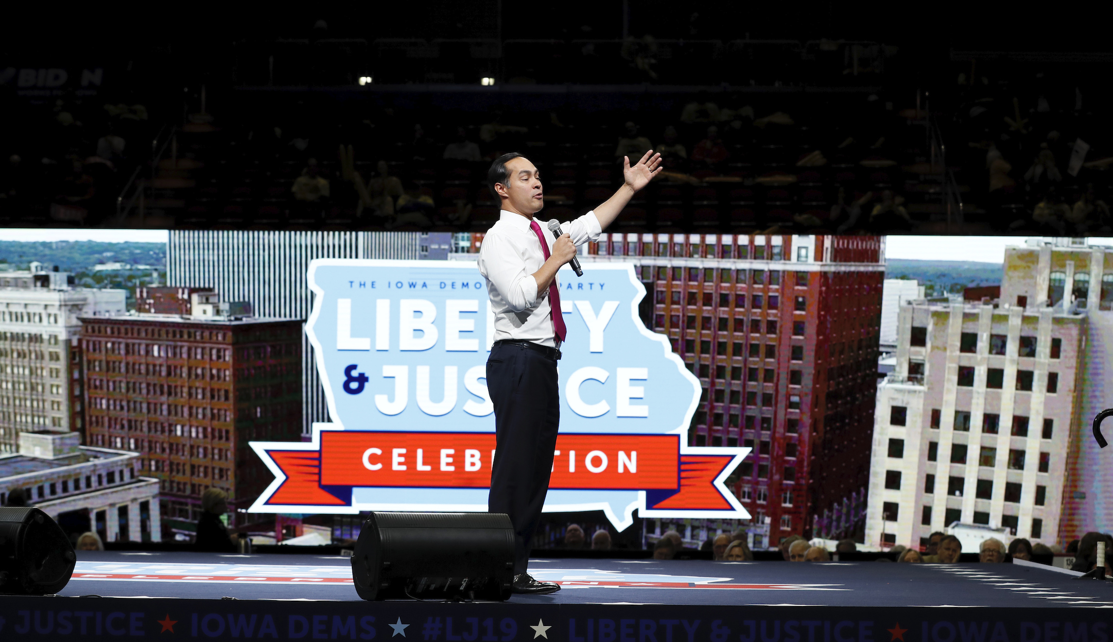 Iowa and New Hampshire put on defensive over status as early presidential contests