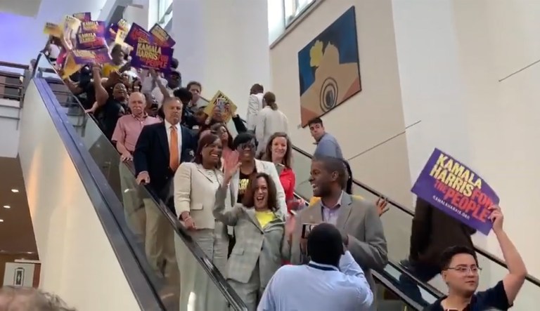 Kamala Harris takes grand escalator ride to SC convention kickoff