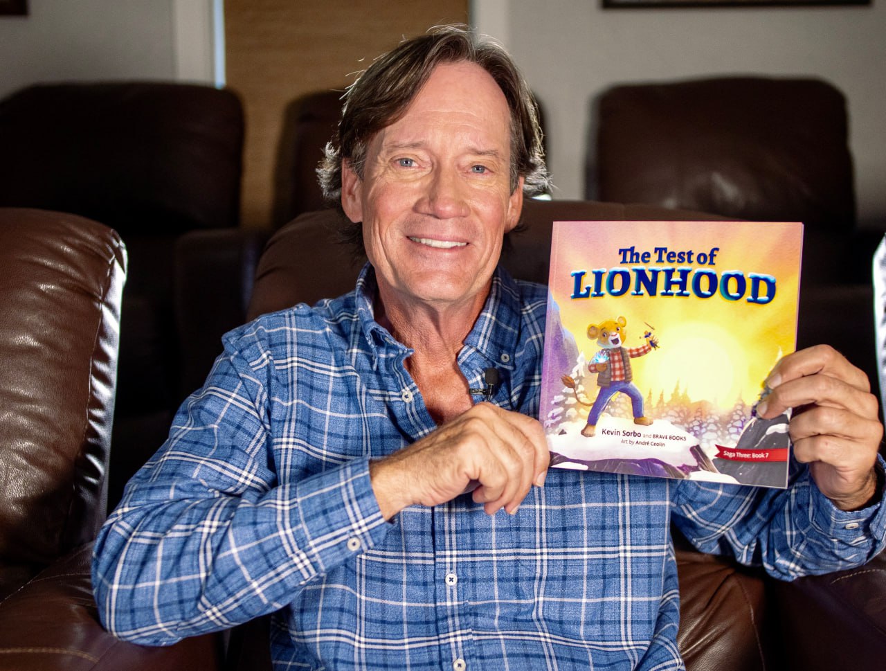 Kevin Sorbo Book Photo-1.jpg