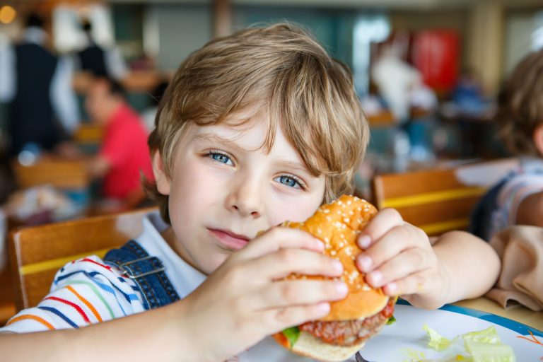 Professor at a hamburger joint calls white children ‘little Caucasian a–holes’