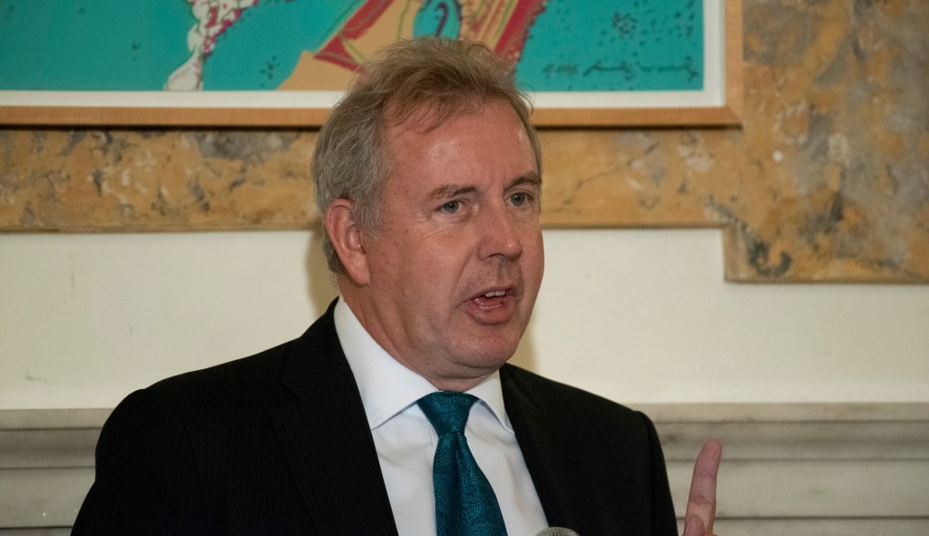 UK officials apologize to US for ambassador calling Trump ‘inept’