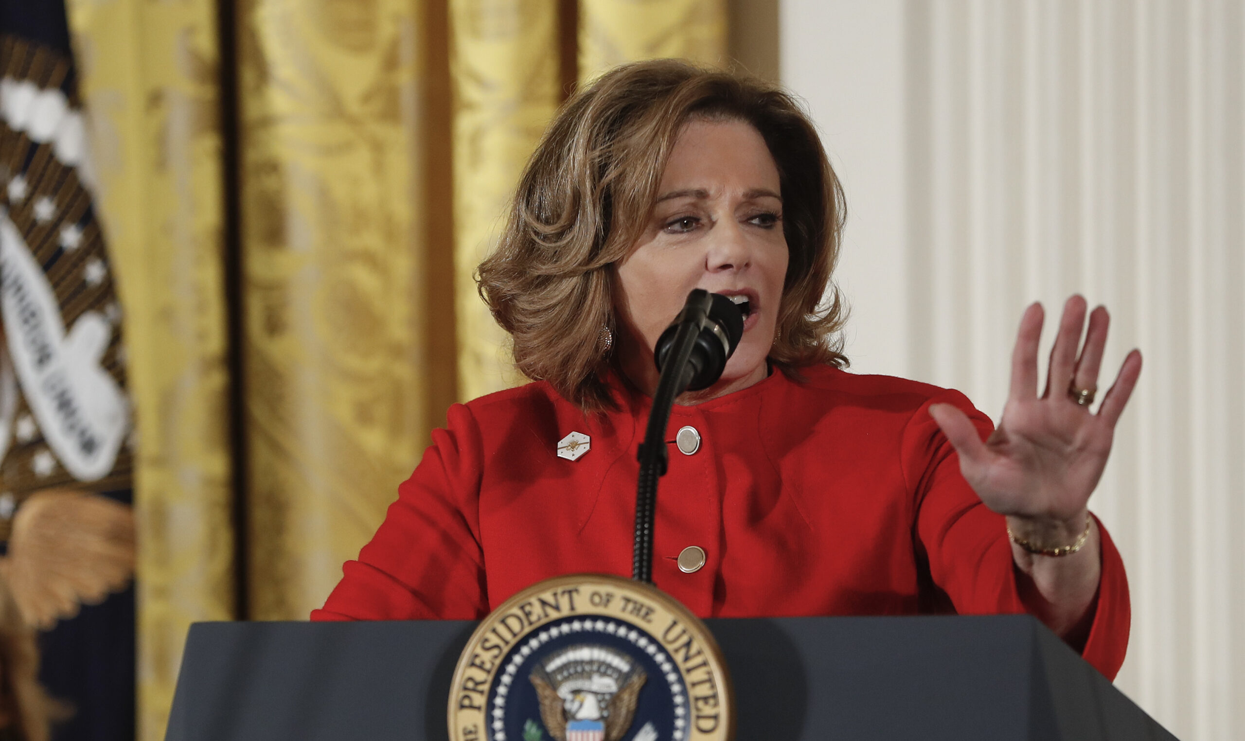Ex-Flynn deputy K.T. McFarland says Mueller pressured her to “implicate” Trump